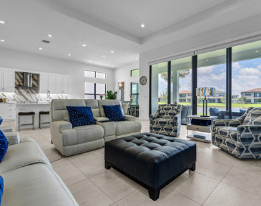9524 Riverside Park Drive - Photo Thumbnail 5