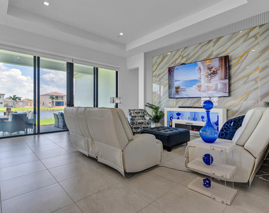 9524 Riverside Park Drive - Photo Thumbnail 6