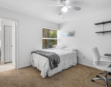 7087 Nw 78th Place - Photo Thumbnail 19