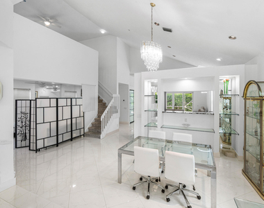 7087 Nw 78th Place - Photo Thumbnail 4