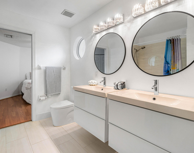 7087 Nw 78th Place - Photo Thumbnail 20