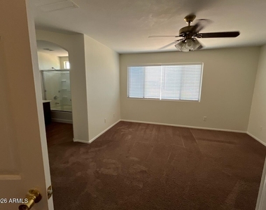 22257 N Gibson Drive - Photo Thumbnail 6