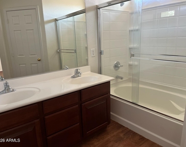 22257 N Gibson Drive - Photo Thumbnail 5