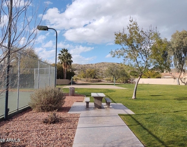 3236 E Chandler Boulevard - Photo Thumbnail 18