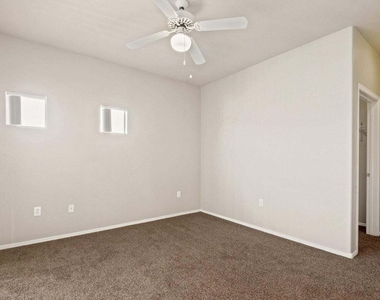 3236 E Chandler Boulevard - Photo Thumbnail 8