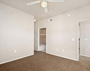 3236 E Chandler Boulevard - Photo Thumbnail 9