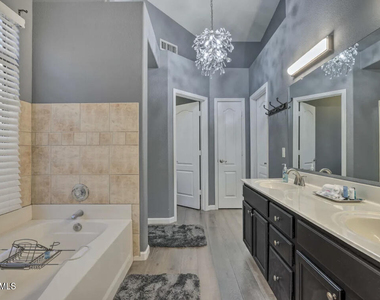 17977 W Hubbard Drive - Photo Thumbnail 15
