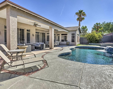 17977 W Hubbard Drive - Photo Thumbnail 28