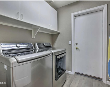 17977 W Hubbard Drive - Photo Thumbnail 24