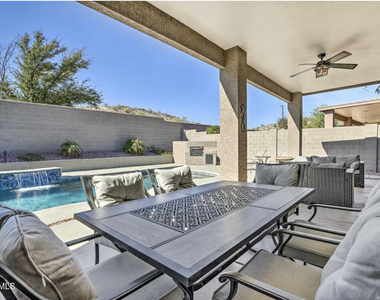 17977 W Hubbard Drive - Photo Thumbnail 27