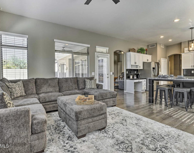 17977 W Hubbard Drive - Photo Thumbnail 5
