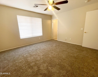 8930 W Catalina Drive - Photo Thumbnail 13