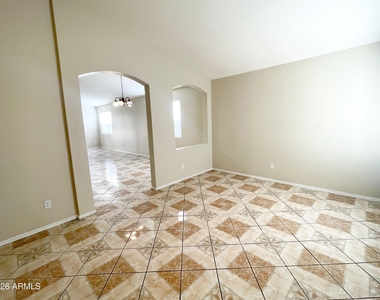 8930 W Catalina Drive - Photo Thumbnail 1