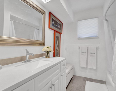 5101 Ne 27th Avenue - Photo Thumbnail 6