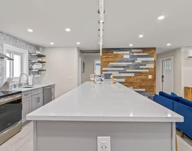 322 Nw 4th Avenue - Photo Thumbnail 8