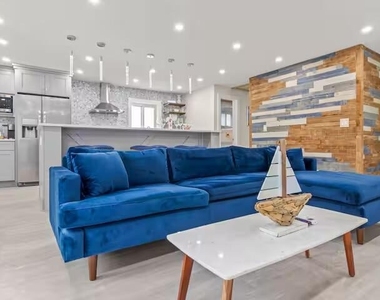 322 Nw 4th Avenue - Photo Thumbnail 3