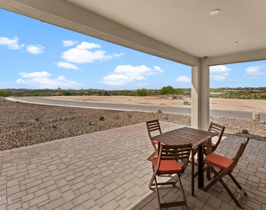 4002 Desert Moon Drive - Photo Thumbnail 3