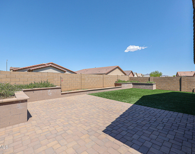 7009 S 78th Drive - Photo Thumbnail 26