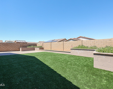 7009 S 78th Drive - Photo Thumbnail 30