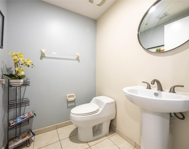 14951 Royal Oaks Lane - Photo Thumbnail 19