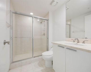 14951 Royal Oaks Lane - Photo Thumbnail 18