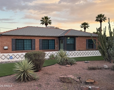 705 W Wilshire Drive - Photo Thumbnail 7