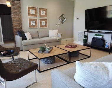 5574 55th Avenue - Photo Thumbnail 11