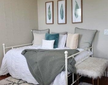 5574 55th Avenue - Photo Thumbnail 15