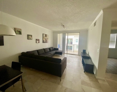 17100 N Bay Road - Photo Thumbnail 6
