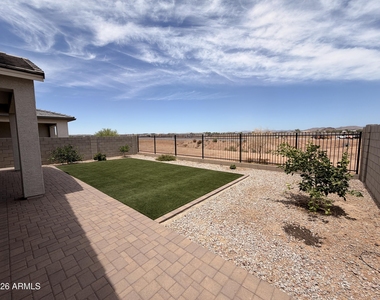 15628 W Smoketree Drive - Photo Thumbnail 18