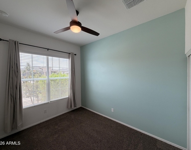 15628 W Smoketree Drive - Photo Thumbnail 13