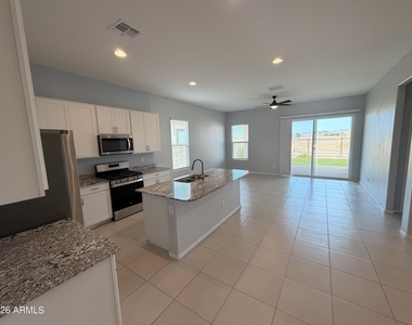 15628 W Smoketree Drive - Photo Thumbnail 4