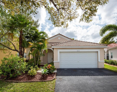 4015 Palm Place - Photo Thumbnail 9