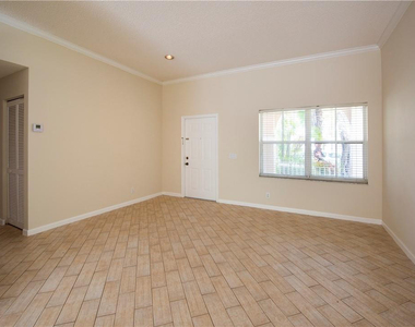 4015 Palm Place - Photo Thumbnail 5