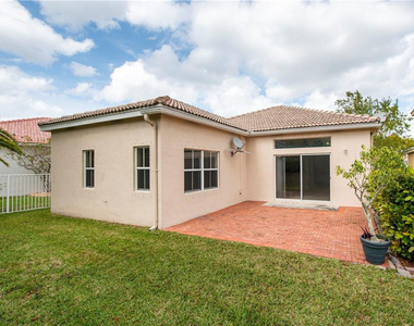 4015 Palm Place - Photo Thumbnail 1