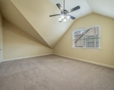 4148 Grassmere Lane - Photo Thumbnail 10