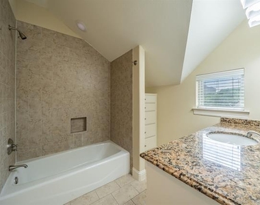 4148 Grassmere Lane - Photo Thumbnail 18