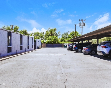 6320 N 16th Street - Photo Thumbnail 13