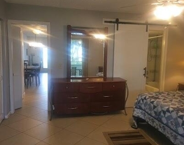 27 Newport B - Photo Thumbnail 7
