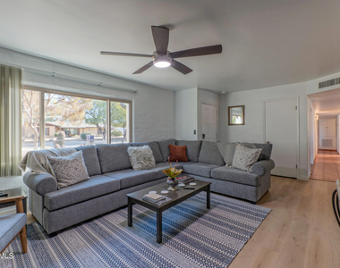 12636 N 68th Street - Photo Thumbnail 2