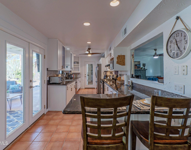 12636 N 68th Street - Photo Thumbnail 4