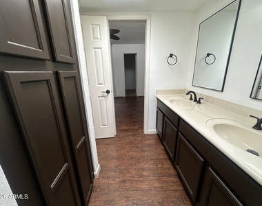 8840 S 51st Street - Photo Thumbnail 24