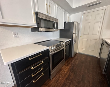 8840 S 51st Street - Photo Thumbnail 31