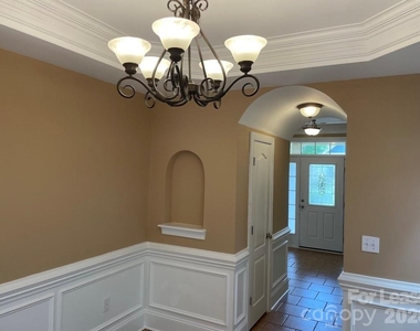 15314 S Birkdale Commons Parkway - Photo Thumbnail 8