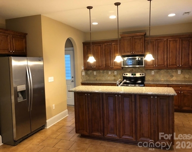 15314 S Birkdale Commons Parkway - Photo Thumbnail 4