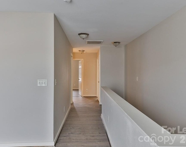 8946 Chalkstone Road - Photo Thumbnail 26