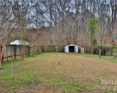 8946 Chalkstone Road - Photo Thumbnail 4