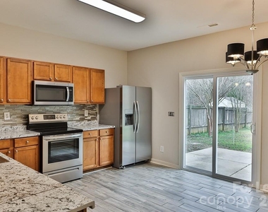 8946 Chalkstone Road - Photo Thumbnail 5