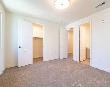 180 New Ave - Photo Thumbnail 19