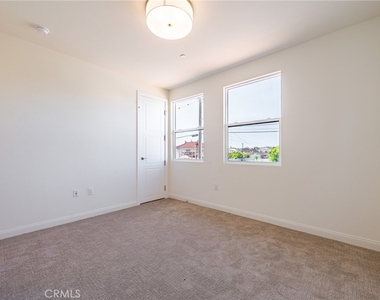 140 New Ave - Photo Thumbnail 23